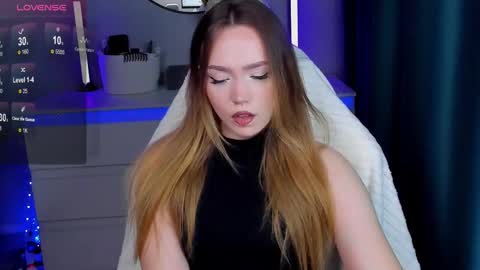 hello Im Eva online show from 09-26-25, 02:32