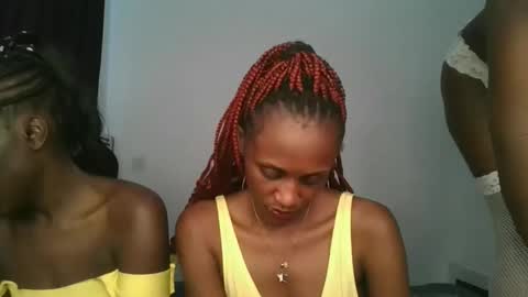 Snapshot of hottie_chyna chatting on 12-16-25, 09:03 hottie_chyna online show from 12-16-25, 09:03