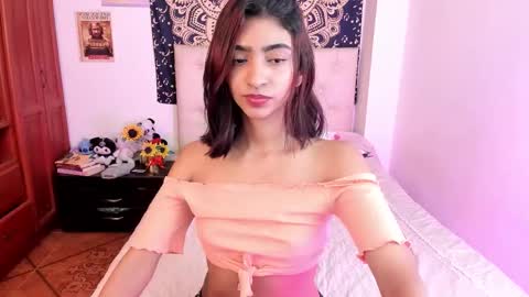 Snapshot of hottie_veronica chatting on 11-16-25, 11:54 Veronica independent model online show from 11-16-25, 11:54