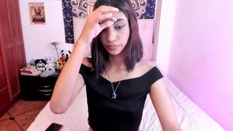 Snapshot of hottie_veronica chatting on 11-24-25, 11:48 Veronica independent model online show from 11-24-25, 11:48
