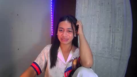 Snapshot of hottiescummerx chatting on 12-08-24, 05:55 N I C A online show from 12-08-24, 05:55