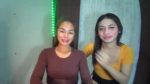 Snapshot of hottiescummerx chatting on 12-10-24, 06:33 N I C A online show from 12-10-24, 06:33