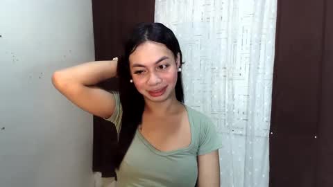 Snapshot of hottiescummerx chatting on 12-29-24, 05:42 N I C A online show from 12-29-24, 05:42