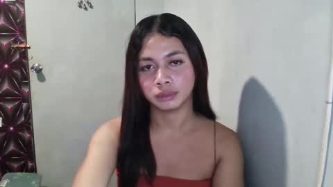 Snapshot of hottiescummerx chatting on 01-22-25, 10:59 N I C A online show from 01-22-25, 10:59