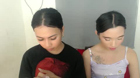 Snapshot of hottiescummerx chatting on 10-16-25, 10:49 N I C A online show from 10-16-25, 10:49