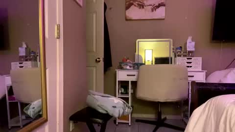 hottiewithabody101 online show from 09-28-25, 07:36