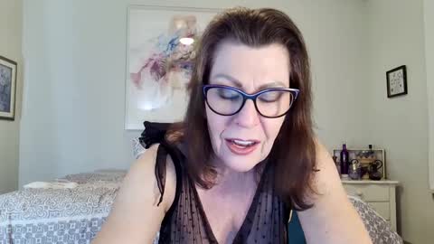 Maggie online show from 02-21-25, 01:44