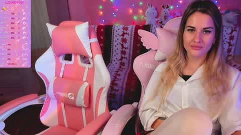 Ivanna and Jessica online show from 12-12-24, 06:36