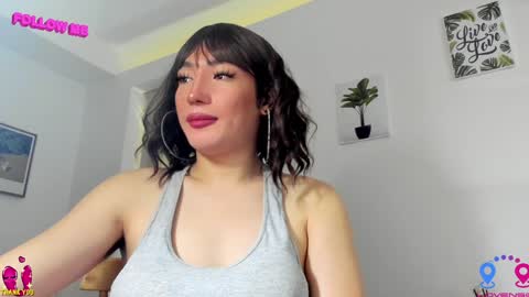 Snapshot of hottycrishinaxx chatting on 01-16-25, 06:35 crishinahotty online show from 01-16-25, 06:35