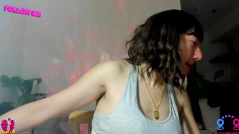 Snapshot of hottycrishinaxx chatting on 02-07-25, 03:01 crishinahotty online show from 02-07-25, 03:01