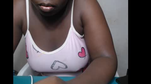 hottylissa1 online show from 12-16-25, 07:41