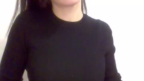 Snapshot of hotwinterxx chatting on 12-17-24, 03:49 Hotwixx online show from 12-17-24, 03:49