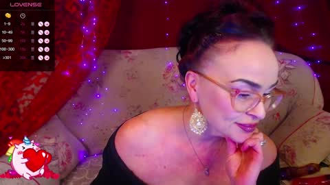 Hotzlata online show from 02-08-25, 01:43