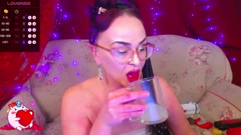 Hotzlata online show from 02-12-25, 06:19