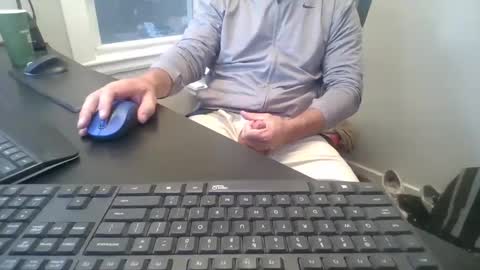 Snapshot of hoverday chatting on 10-08-25, 01:53 hoverday online show from 10-08-25, 01:53
