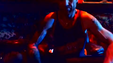 Snapshot of howbowdadareboy33 chatting on 12-21-24, 04:30 ask me online show from 12-21-24, 04:30