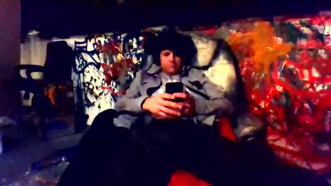 Snapshot of howbowdadareboy33 chatting on 12-29-24, 03:57 ask me online show from 12-29-24, 03:57