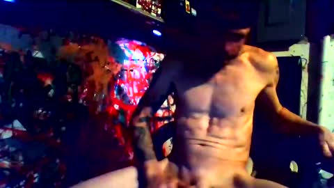 Snapshot of howbowdadareboy33 chatting on 01-30-25, 08:11 ask me online show from 01-30-25, 08:11