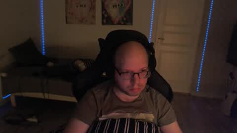 Christian online show from 11-14-25, 02:54