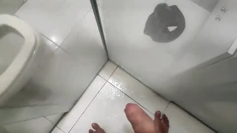 Snapshot of hricieri chatting on 01-03-25, 12:00 Henrique online show from 01-03-25, 12:00