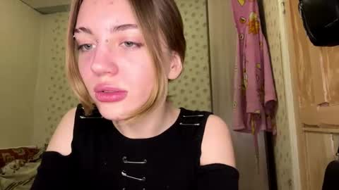 hsiuscherich online show from 11-25-25, 10:26