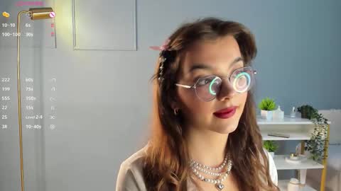 Diane online show from 09-27-25, 07:19
