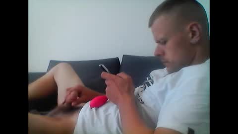 Snapshot of hubikush22 chatting on 09-14-25, 10:58 hubikush22 online show from 09-14-25, 10:58