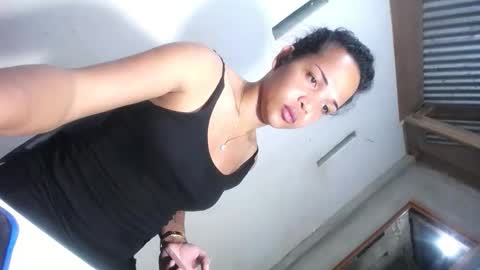 Snapshot of hugcock69_precious chatting on 12-12-24, 10:24 Precious online show from 12-12-24, 10:24