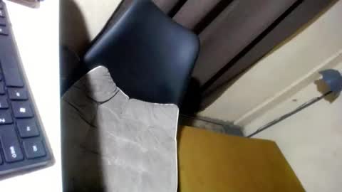 Snapshot of hugcock69_precious chatting on 01-24-25, 12:41 Precious online show from 01-24-25, 12:41