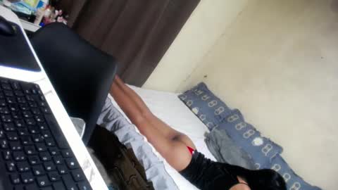 Snapshot of hugcock69_precious chatting on 02-13-25, 03:24 Precious online show from 02-13-25, 03:24