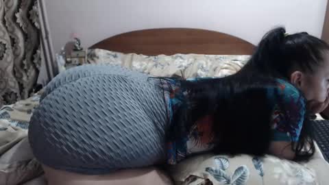 hugeassdevil online show from 09-11-25, 07:47