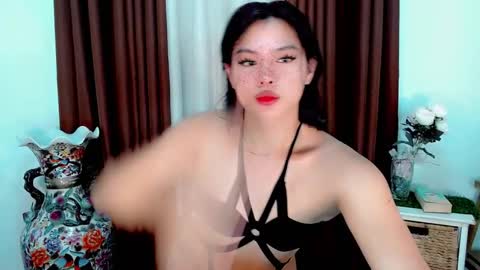 nathalie online show from 09-24-25, 02:31