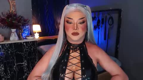 Christine online show from 09-11-25, 06:57