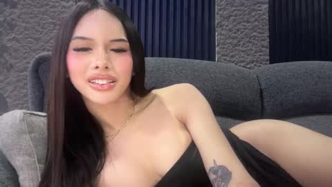 Tine Castillo online show from 10-20-25, 09:26