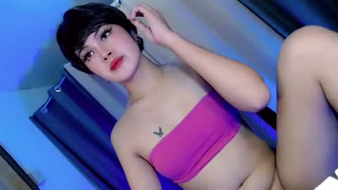 Snapshot of hugecockyanny chatting on 06-28-26, 03:34 Yhanie online show from 06-28-26, 03:34