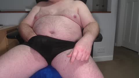 Snapshot of huggie_bear69 chatting on 02-18-25, 11:30 Huggie Bear online show from 02-18-25, 11:30