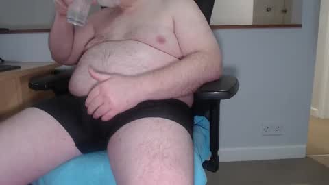 Snapshot of huggie_bear69 chatting on 03-12-25, 08:41 Huggie Bear online show from 03-12-25, 08:41