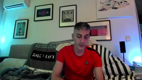 Snapshot of hugolandcam chatting on 12-06-24, 08:40 Hugo online show from 12-06-24, 08:40