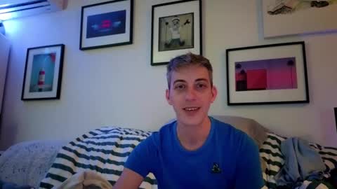 Snapshot of hugolandcam chatting on 02-05-25, 09:07 Hugo online show from 02-05-25, 09:07