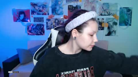 HugoMin online show from 11-07-25, 02:33