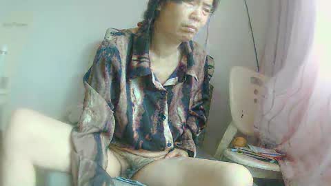 hujiajia520321431 online show from 10-18-25, 06:05