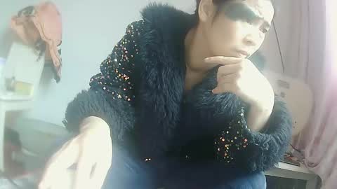 hujiajia520321431 online show from 02-02-26, 02:32