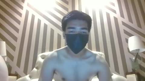 hulkyking1812000 online show from 09-10-25, 09:31