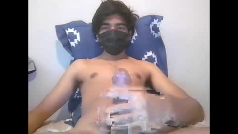 hulkyking1812000 online show from 01-13-26, 04:12