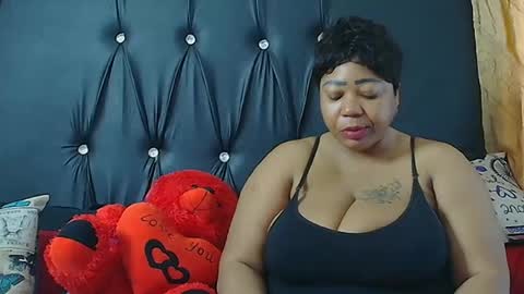 humongoustitss500929 online show from 09-24-25, 07:12