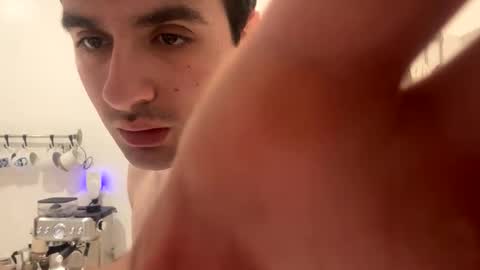 Snapshot of hung_college01 chatting on 11-05-25, 11:54 hung_college01 online show from 11-05-25, 11:54