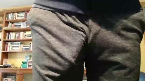 Snapshot of hung_hot_fit10 chatting on 03-01-25, 12:28 Big uncut cock dripping online show from 03-01-25, 12:28