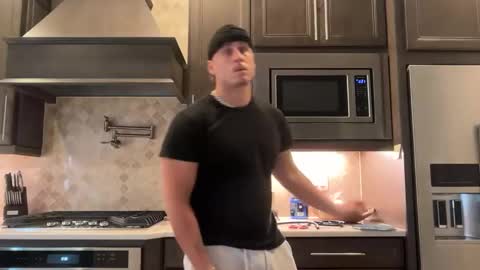 hungkingg22 online show from 09-22-25, 04:09