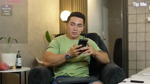 hunk_ryan online show from 01-06-25, 06:10