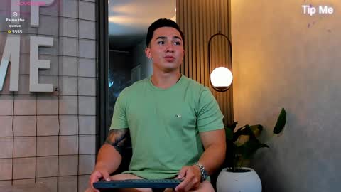 hunk_ryan online show from 01-20-25, 01:18